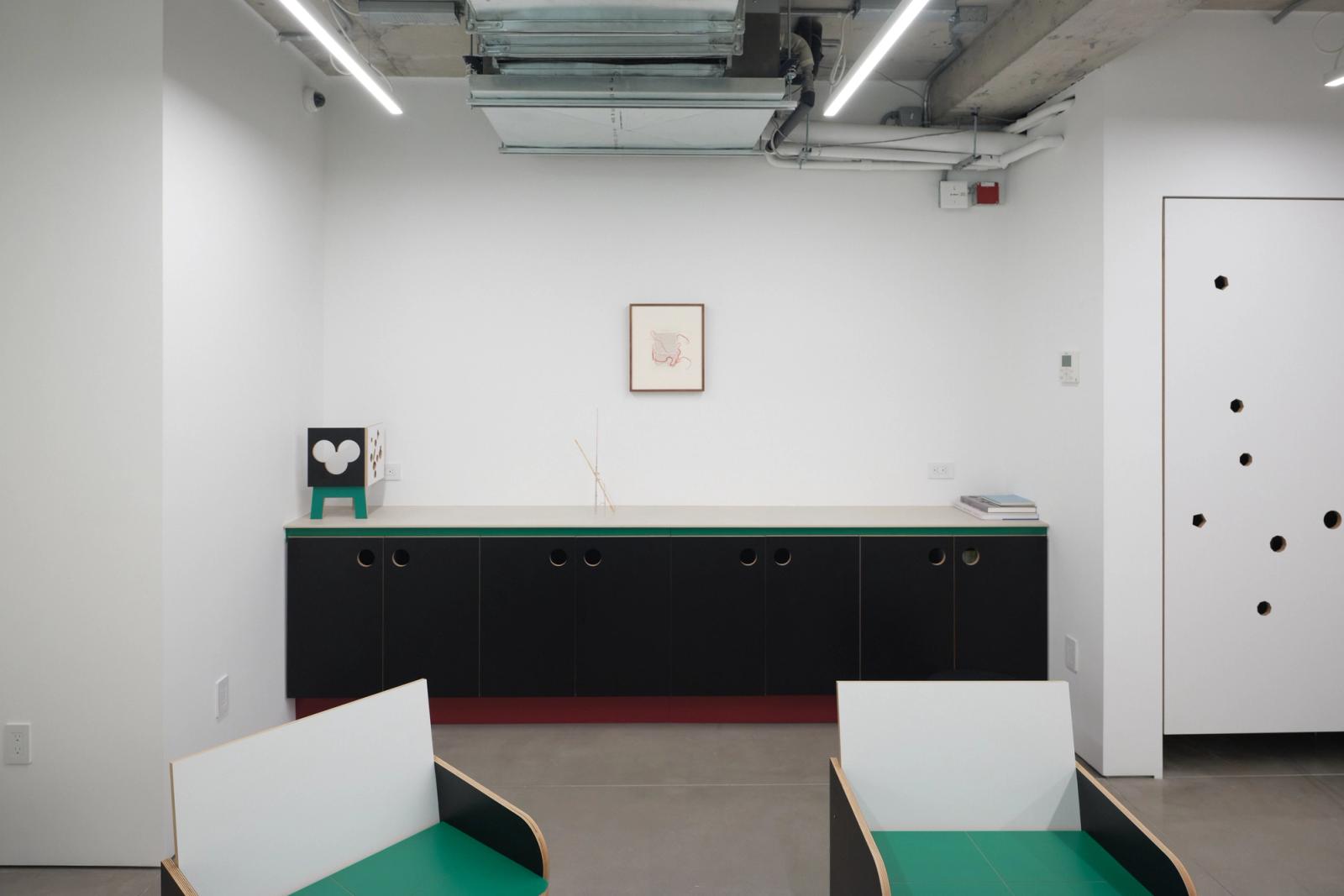 Hong Seung-Hye, Artist’s Architecture, Artist’s Furniture, 2025, Space ZeroOne Mezzanine Lounge, New York (Made in Studio GAGAGUZOOK Seoul, 2025). Courtesy of the artist. Photo: Charlie Rubin.